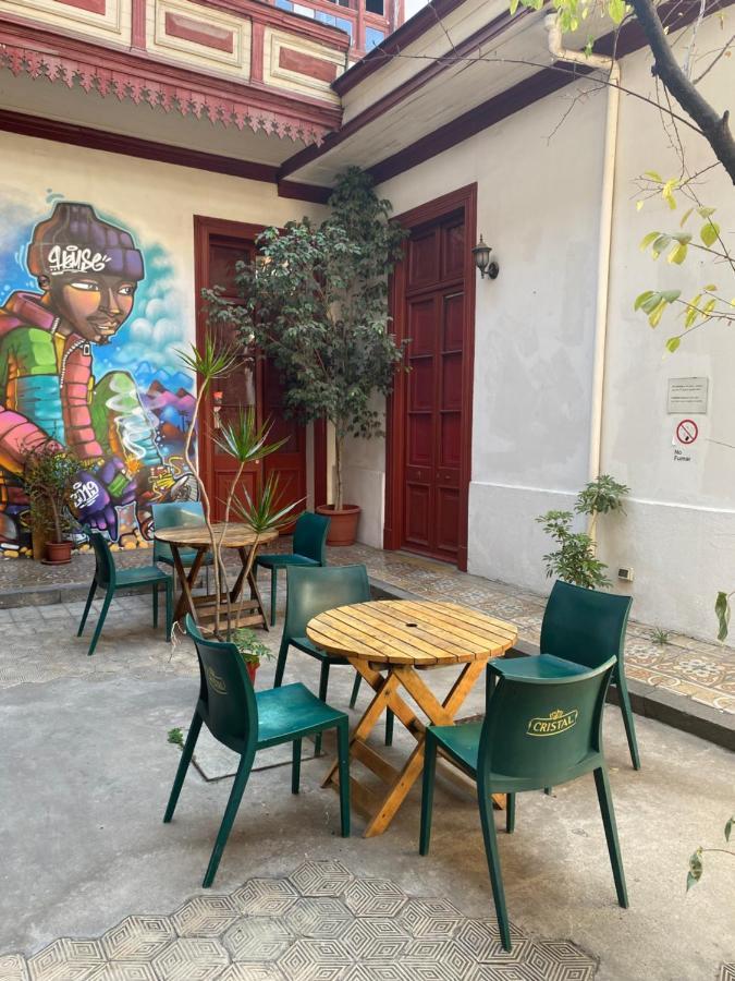 La Casa Roja Hostel Santiago Exterior foto